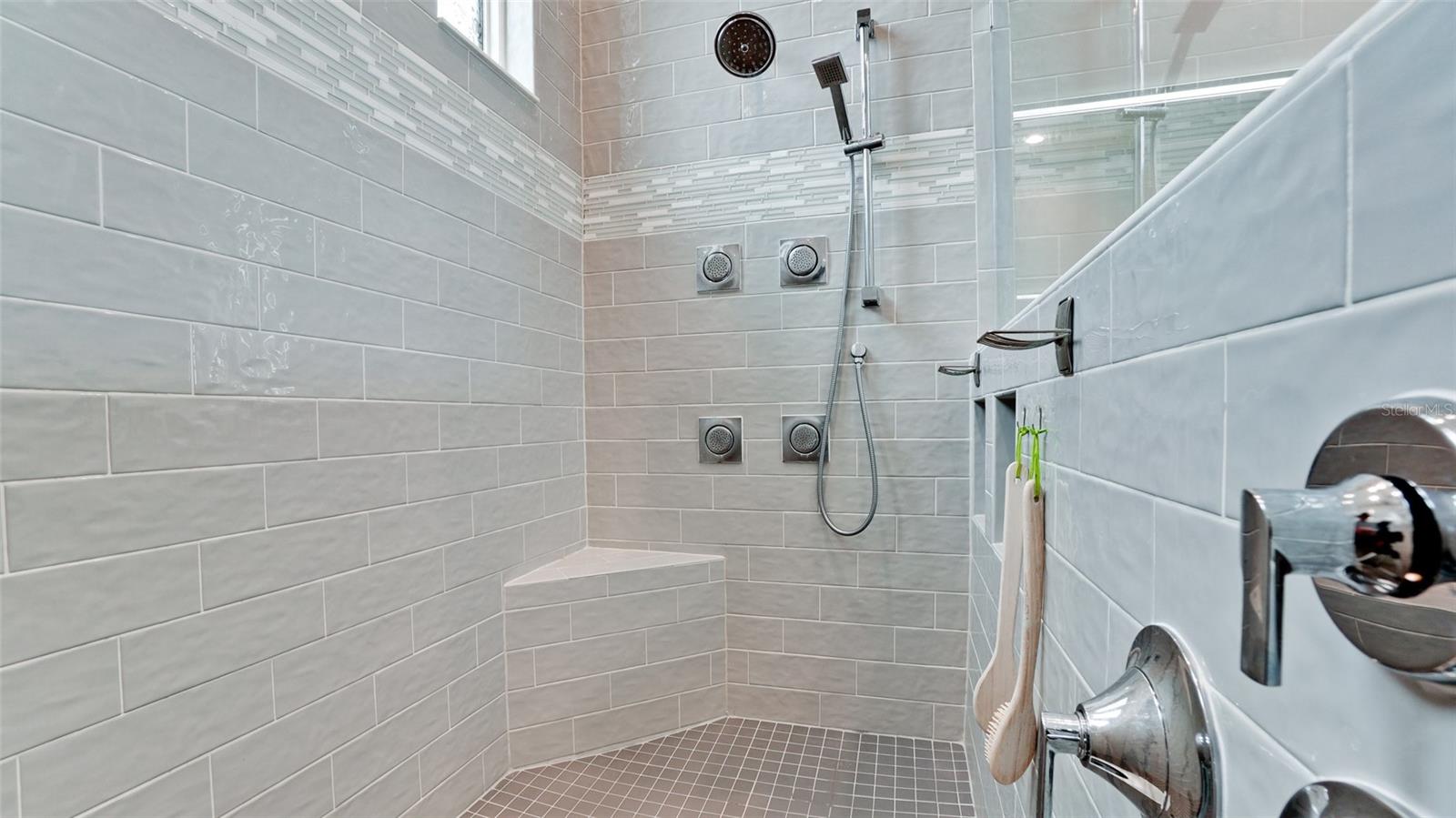 684 Regatta Way Property Photo 30