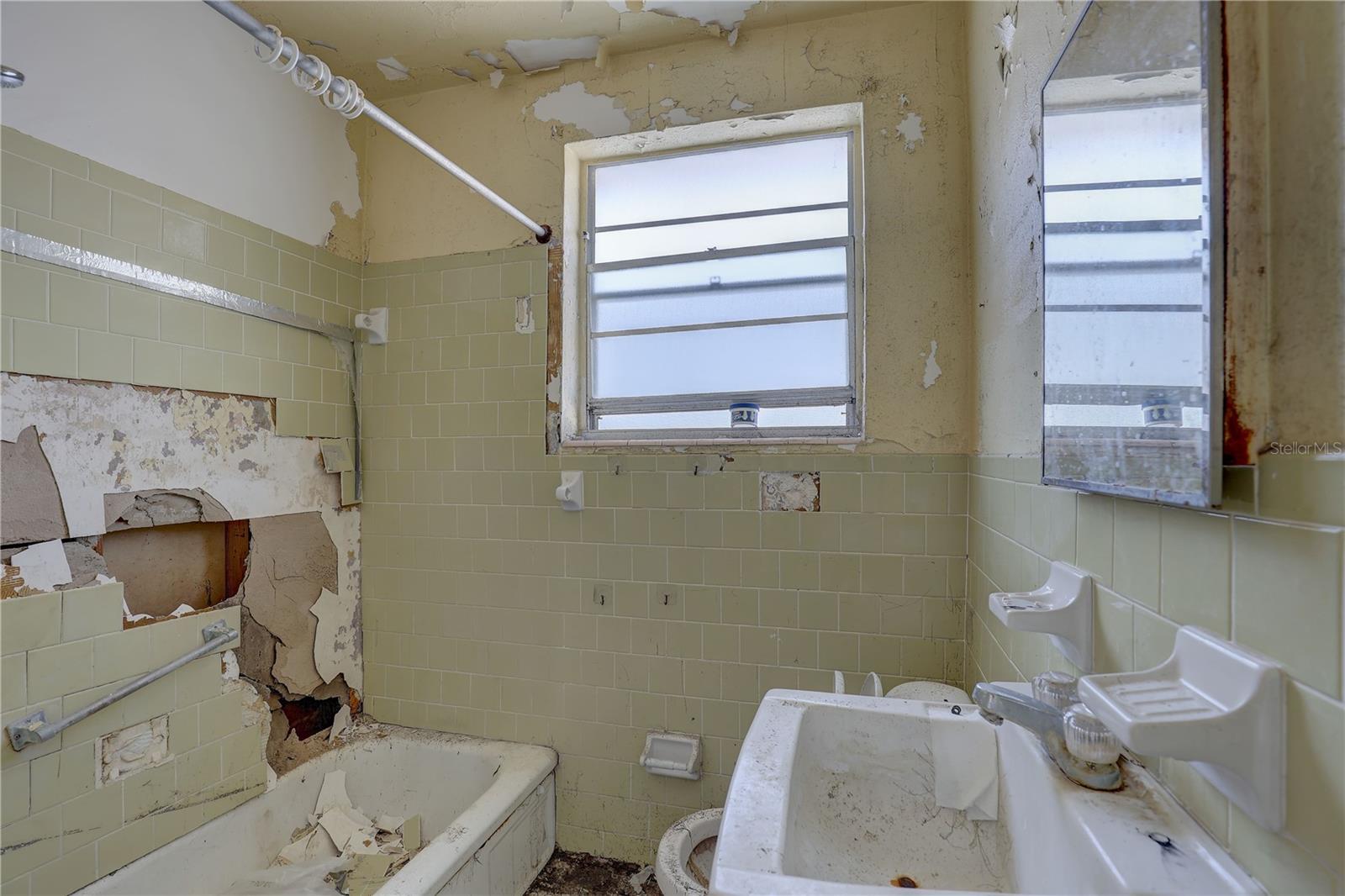 440 S Bayshore Dr Property Photo 20