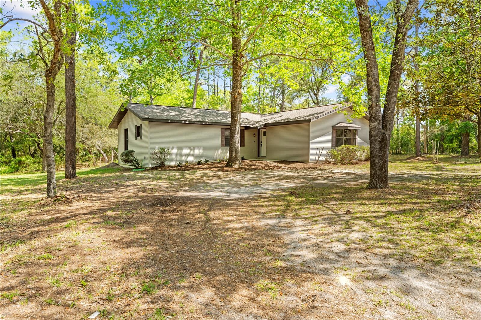 4349 W Southern St Property Photo