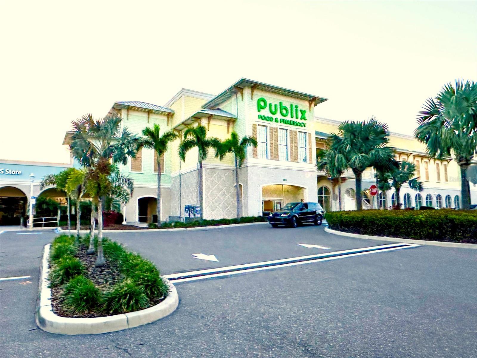 690 Island Way #707 Property Photo 43