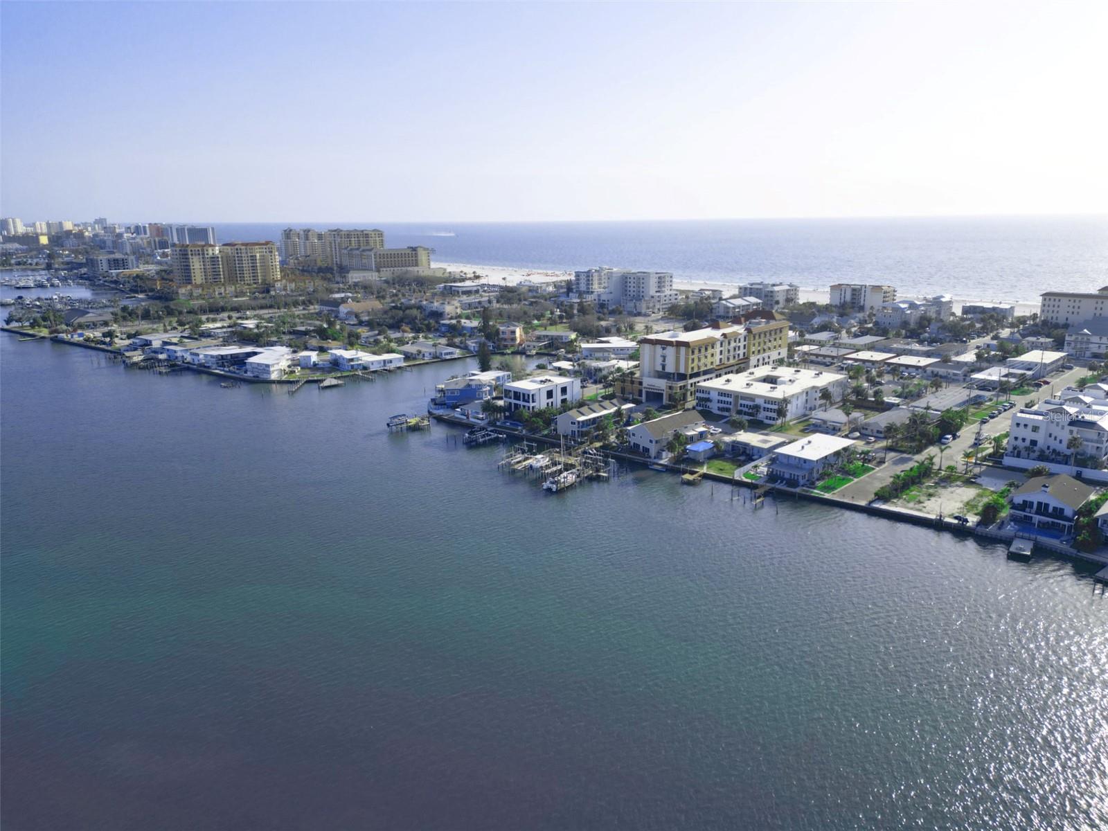 690 Island Way #707 Property Photo 48