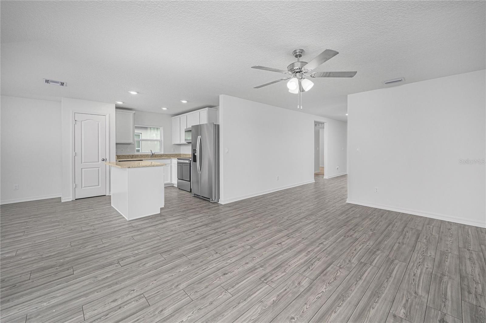 10 Sawfish Ct Property Photo 5