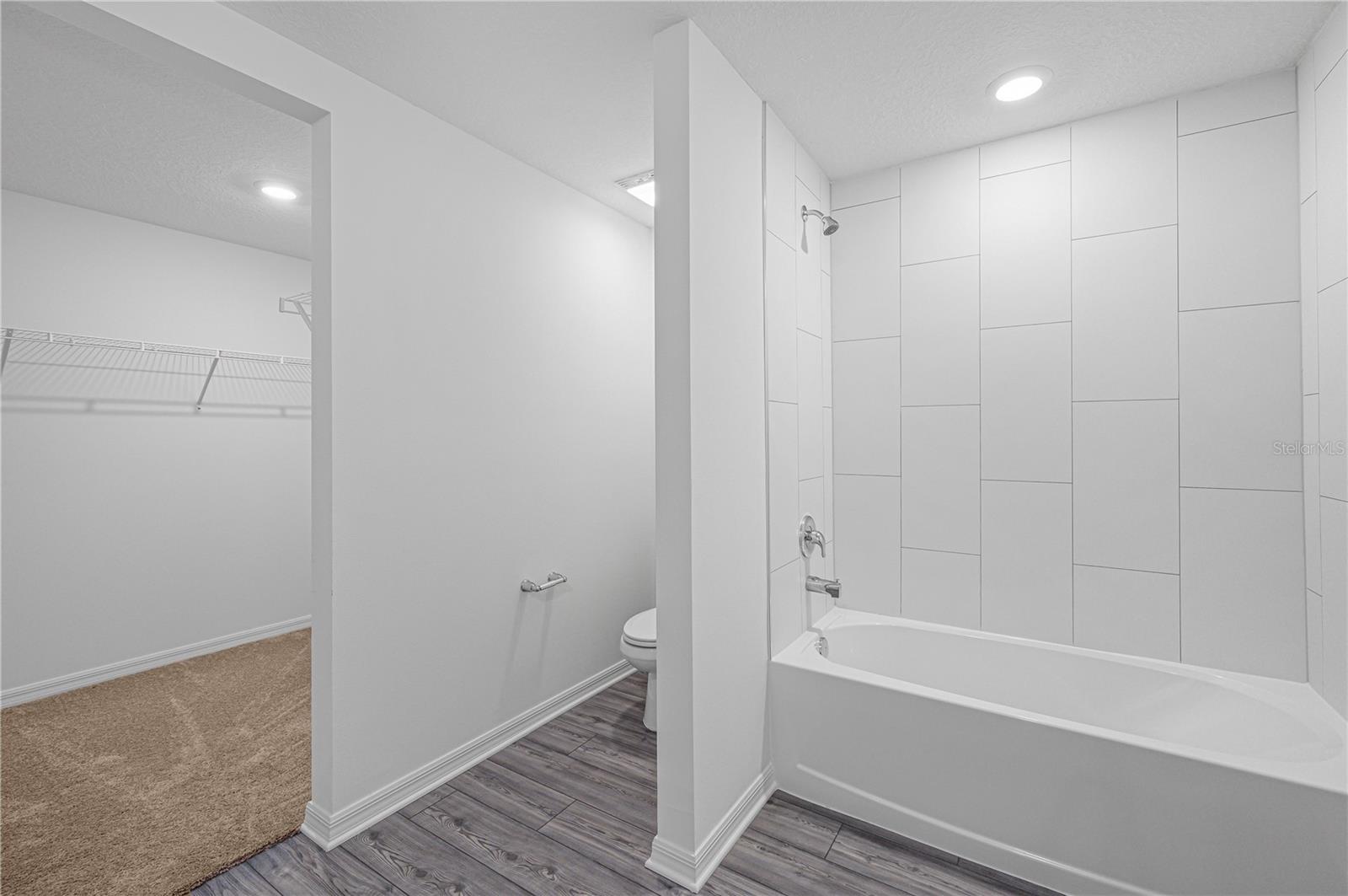 10 Sawfish Ct Property Photo 12
