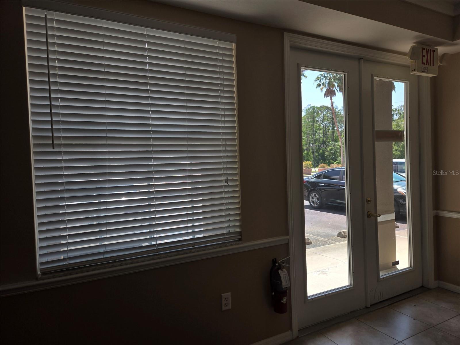 13135 W Linebaugh Ave Property Photo 6