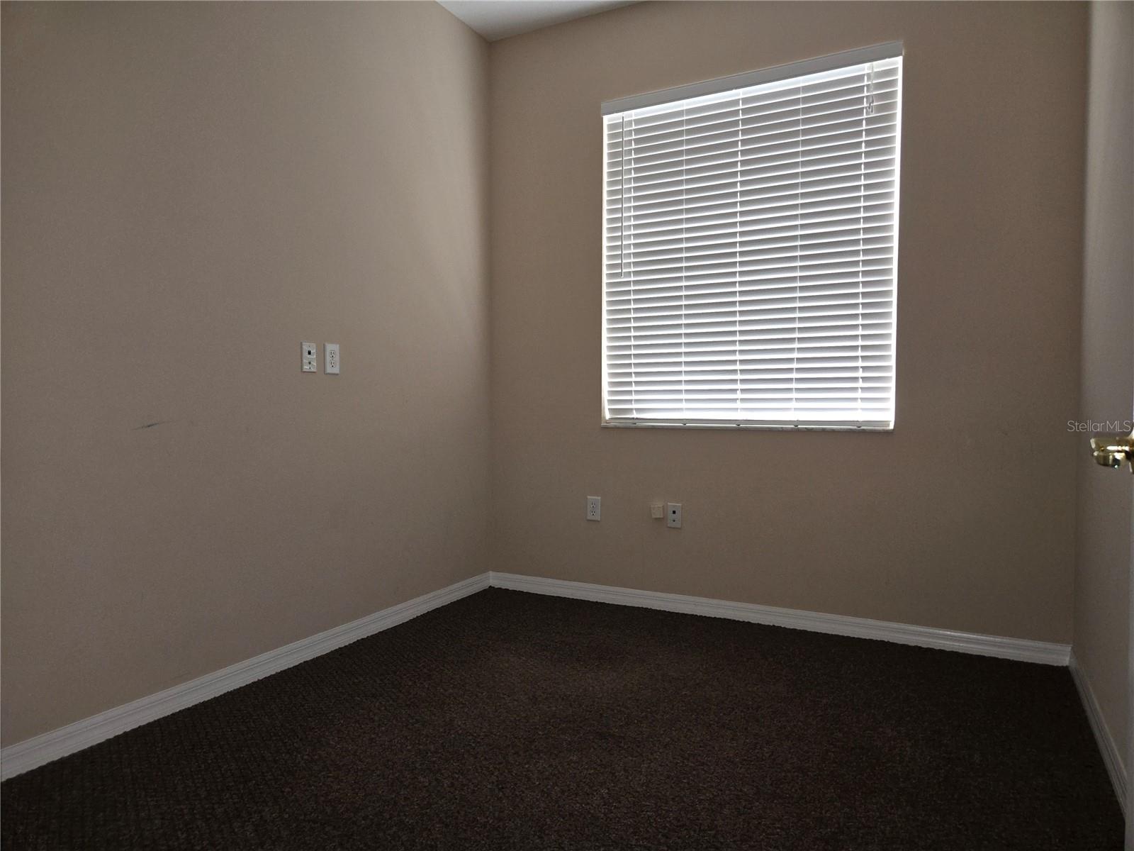 13135 W Linebaugh Ave Property Photo 15