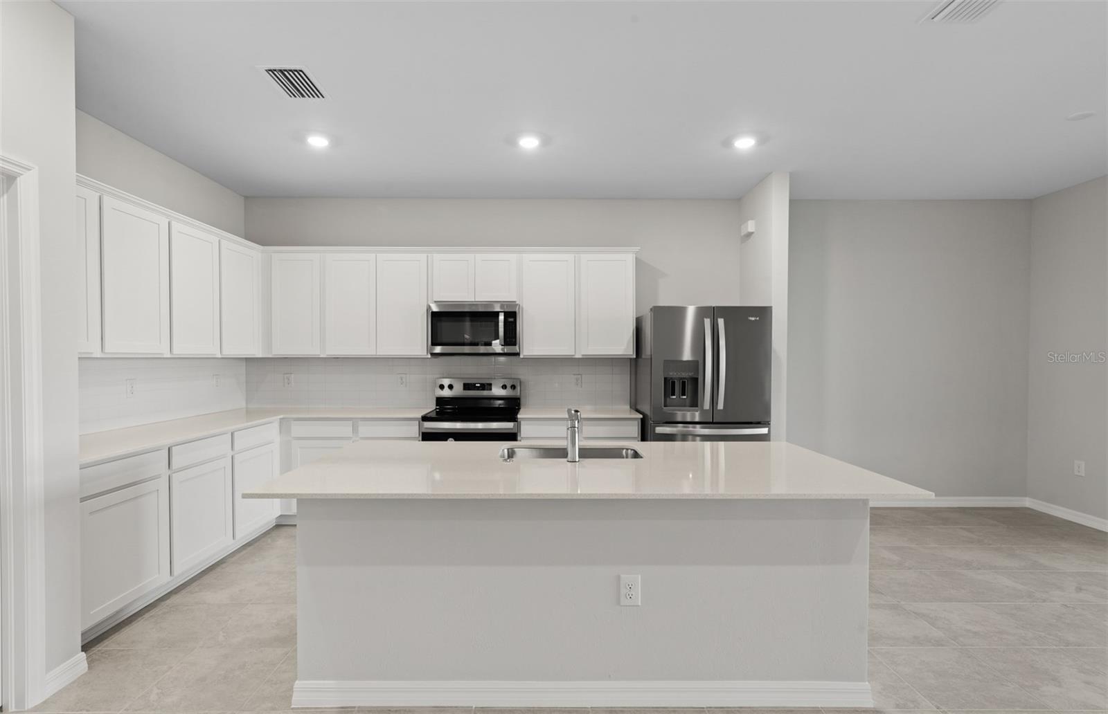 2731 Winding Creek Trl Property Photo 8