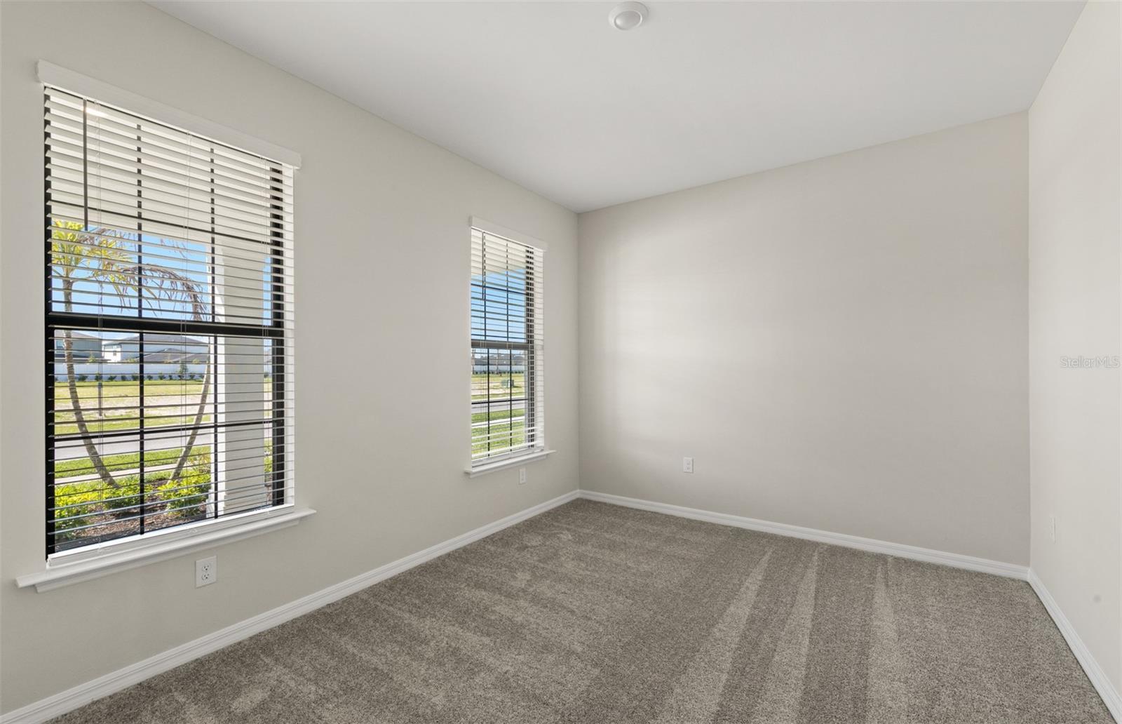 2731 Winding Creek Trl Property Photo 34