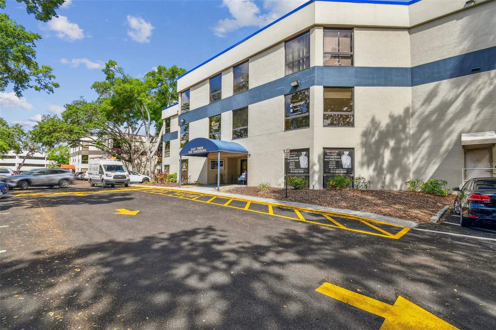 500 Vonderburg Dr #304 Property Photo 1