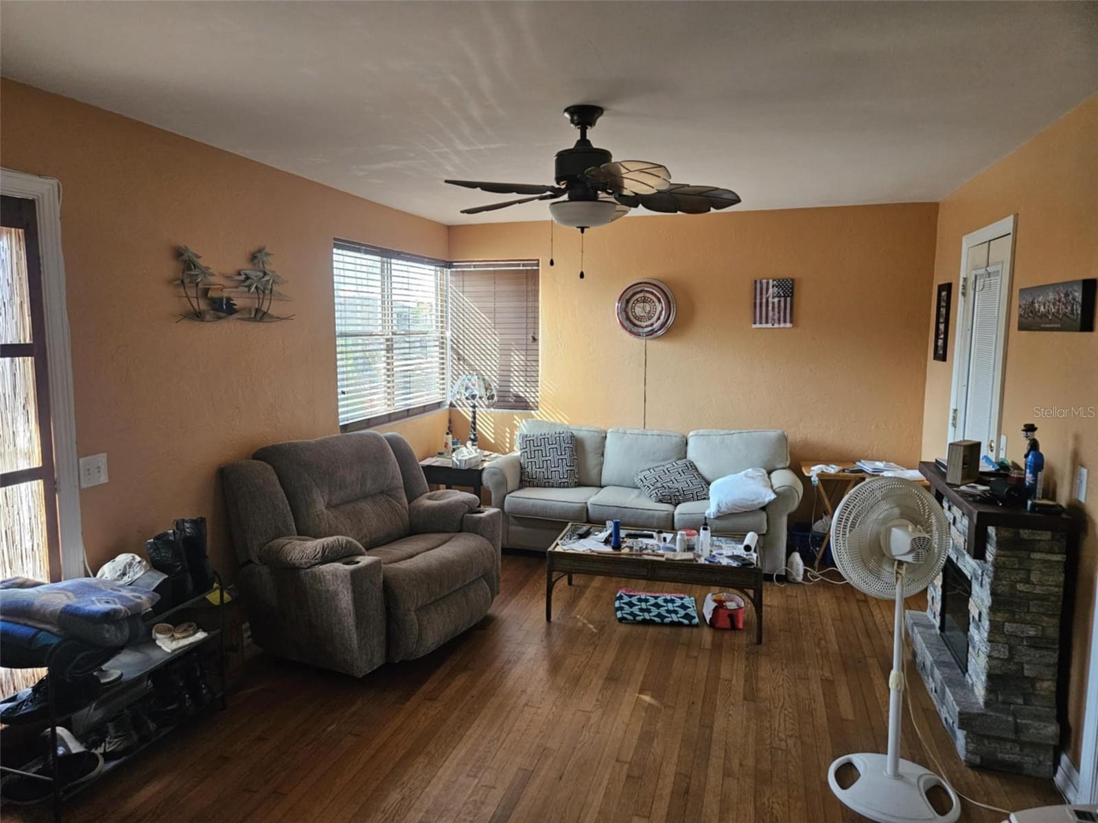 123-125 Mitchell Pl Property Photo 21