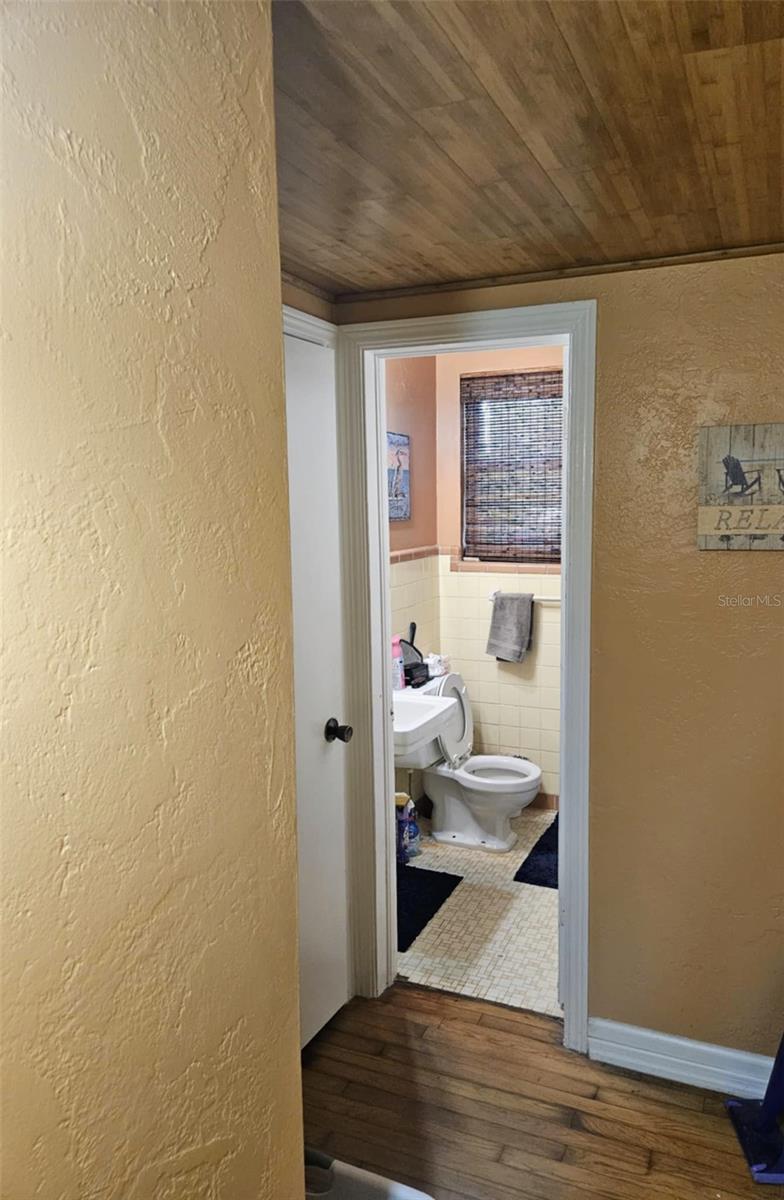 123-125 Mitchell Pl Property Photo 25