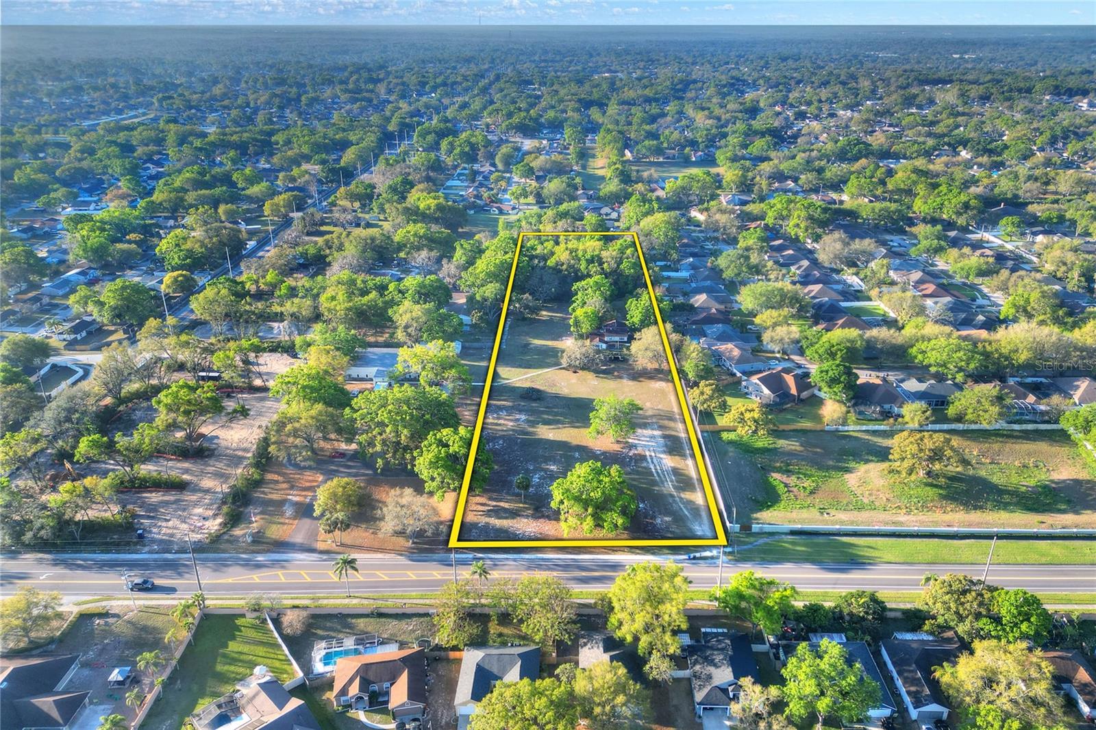 4207 E Lumsden Rd Property Photo 1