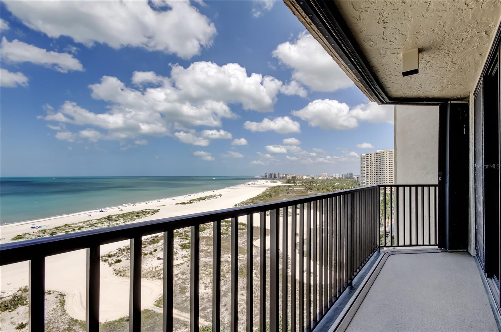 1290 Gulf Blvd #1102 Property Photo 29