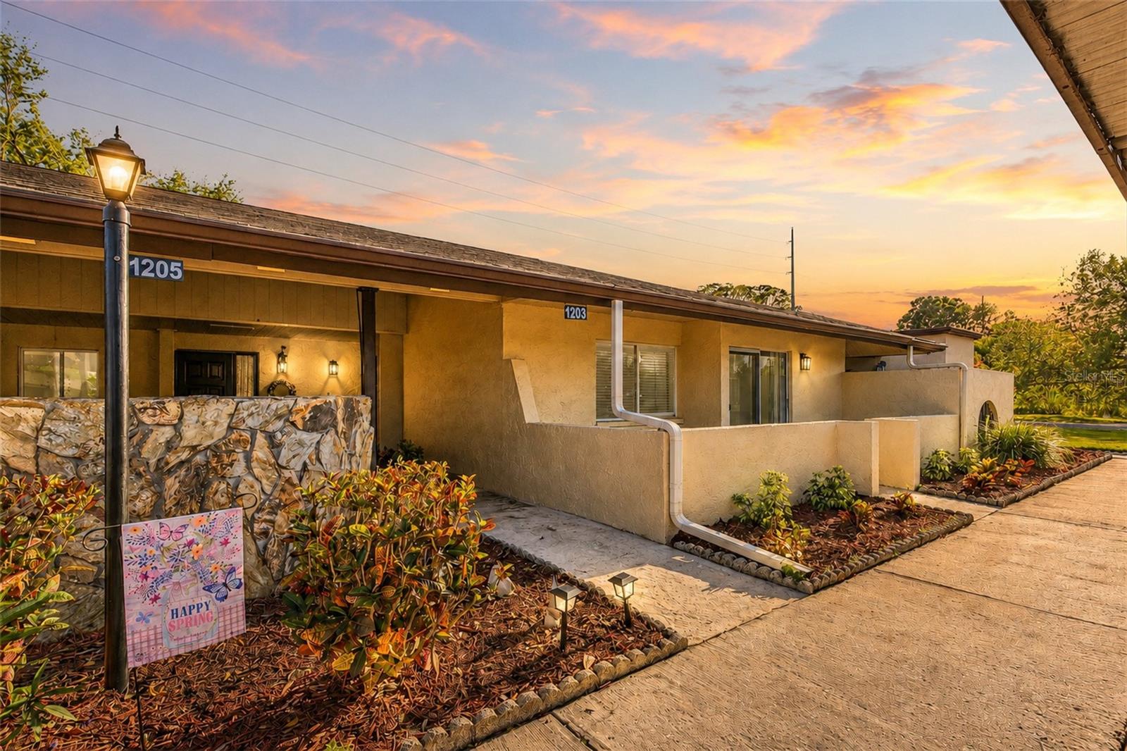 1203 16th Cir Se Property Photo 1