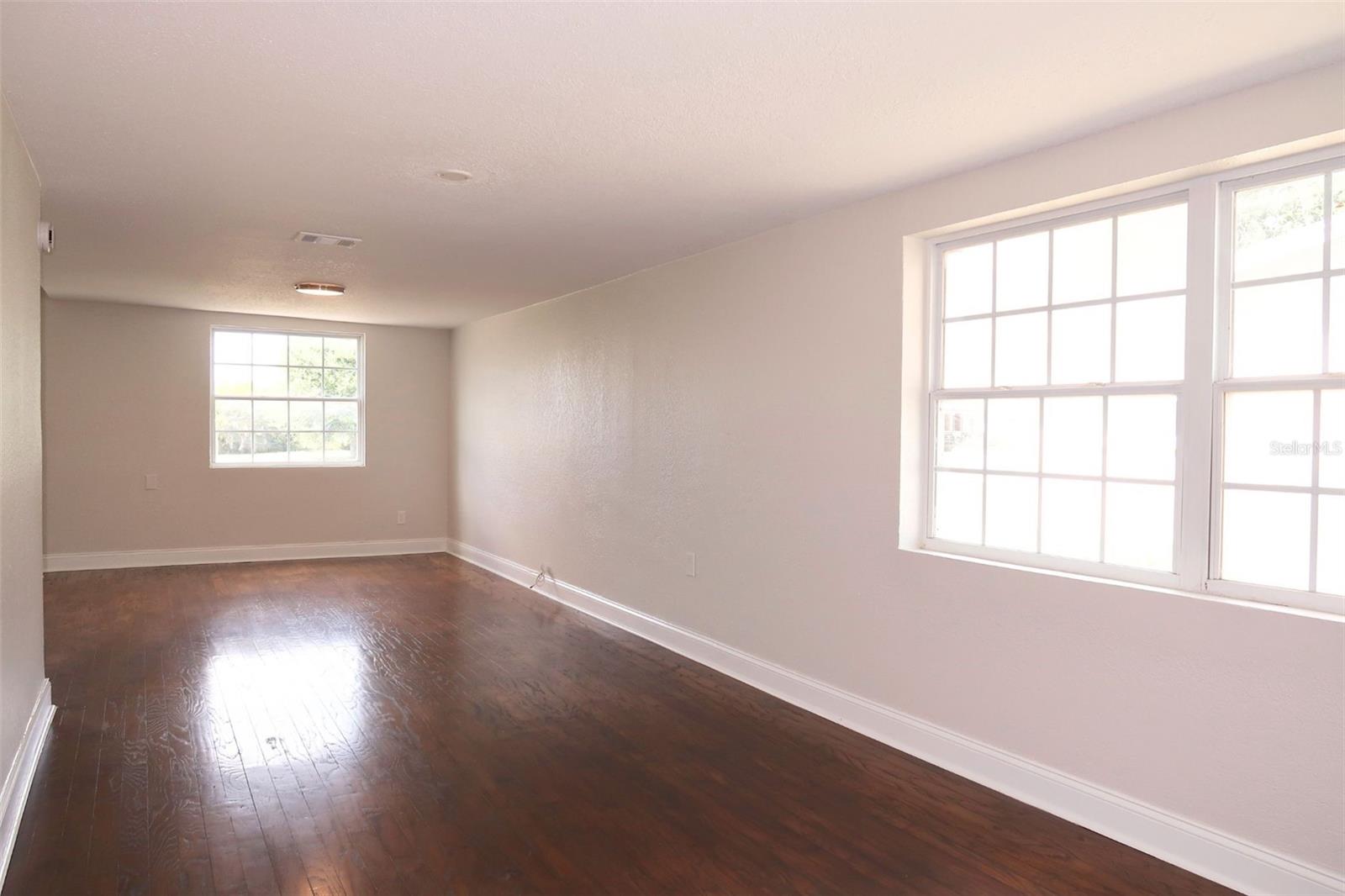 5143 Jasmine Cir Property Photo 9