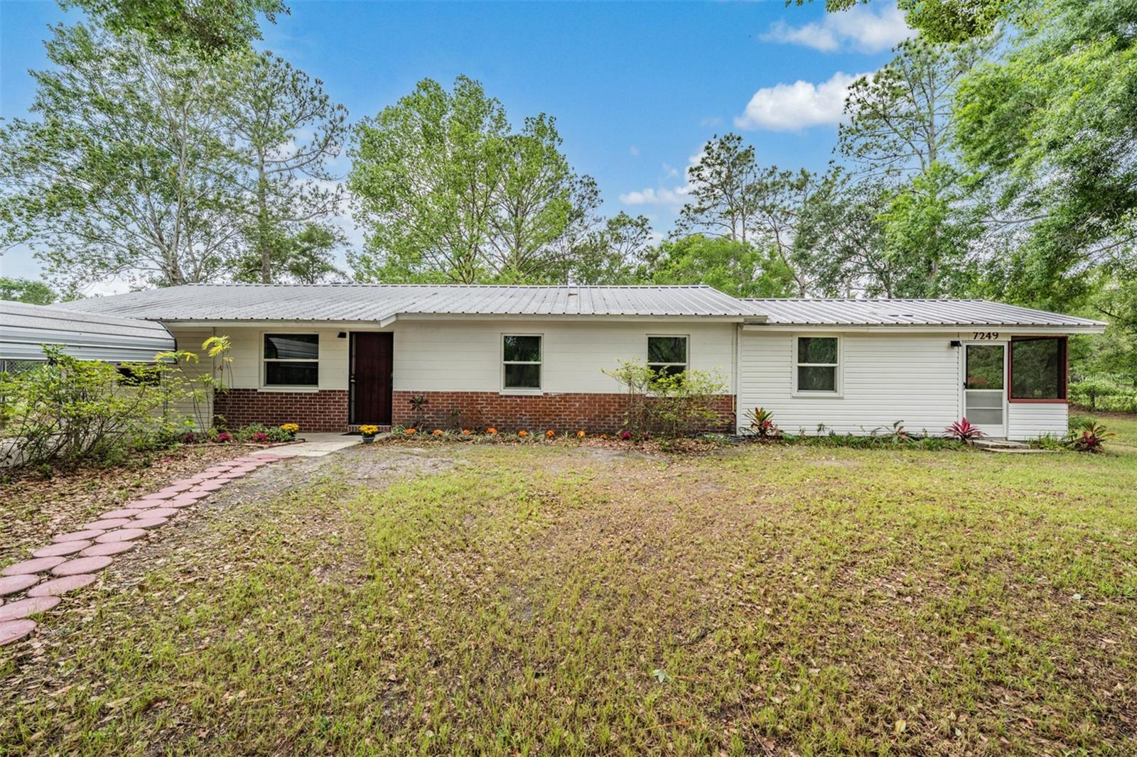 7249 Berry Rd Property Photo