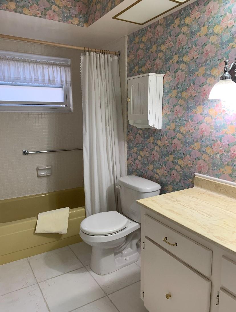 1679 S Lake Ave #4 Property Photo 14