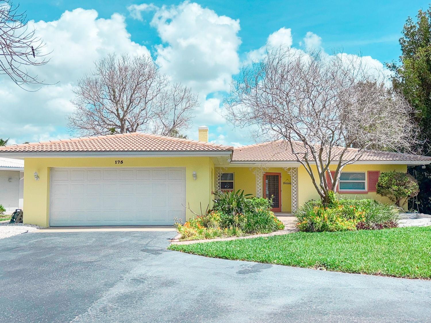 175 Bath Club Blvd N Property Photo