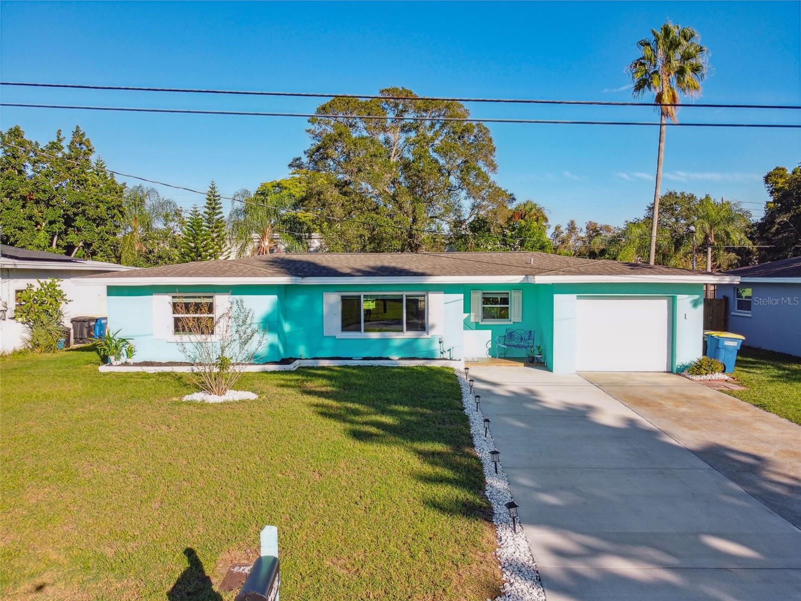 815 Glen Oak Ave E Property Photo