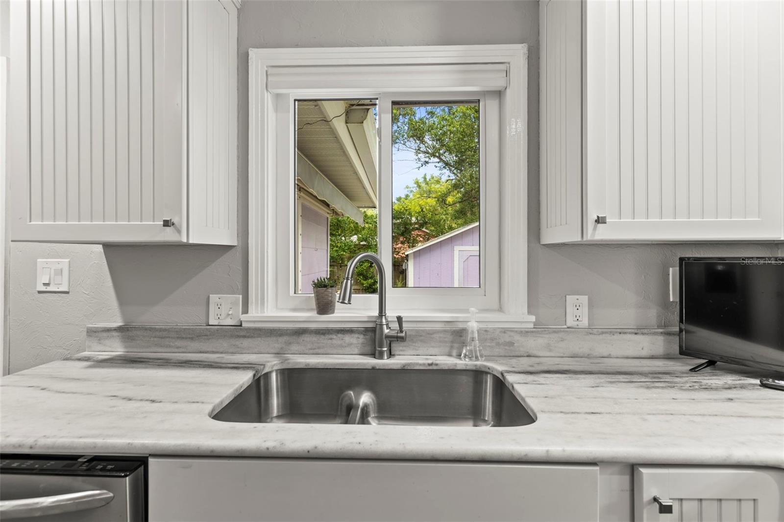 522 James St Property Photo 14