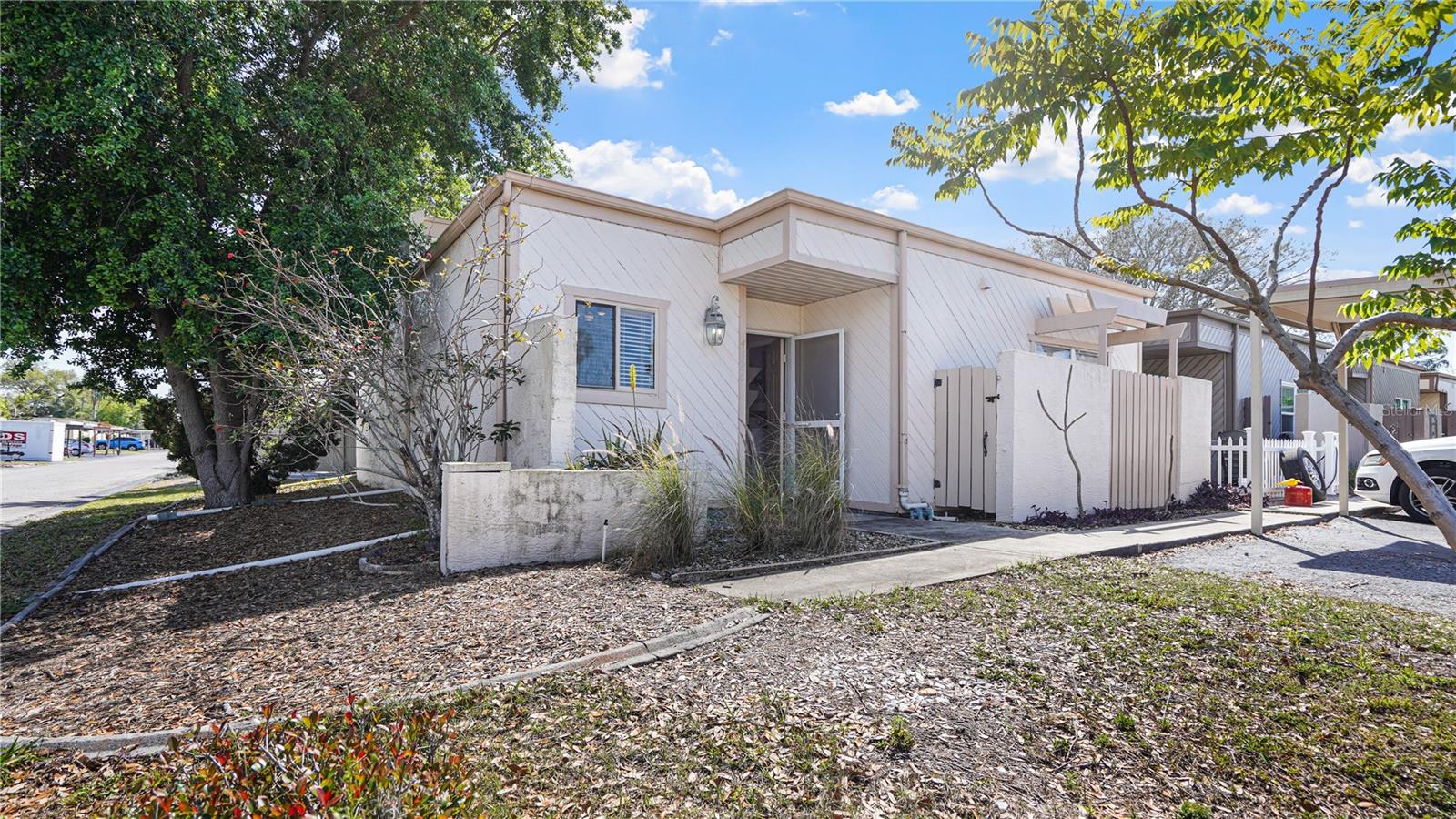 4326 Fern Glen St Property Photo