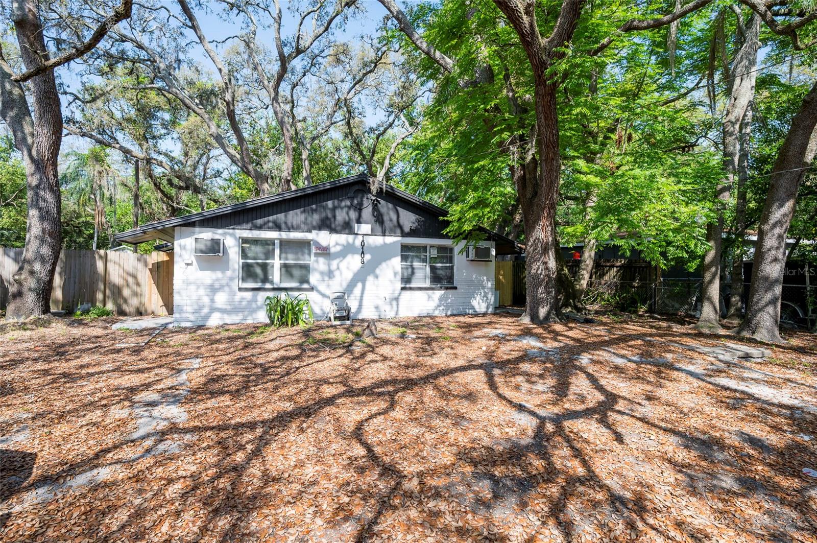10108 N 10th St Property Photo 1
