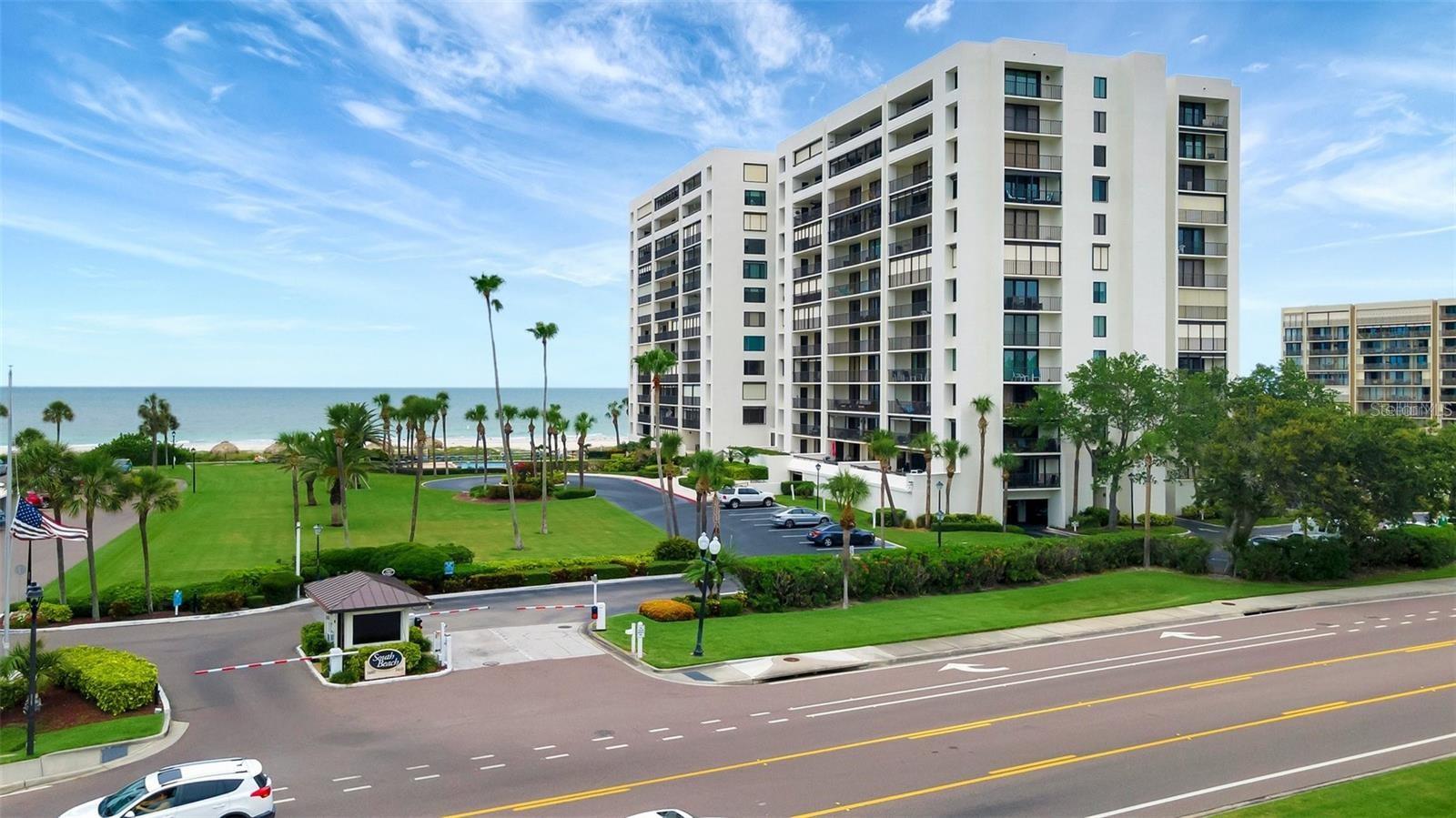 1460 GULF BLVD #308 Property Photo 1
