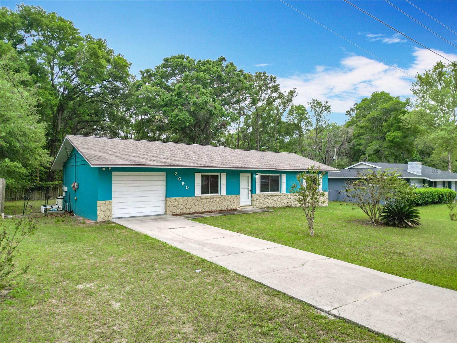 2690 Ne 42nd Pl Property Photo
