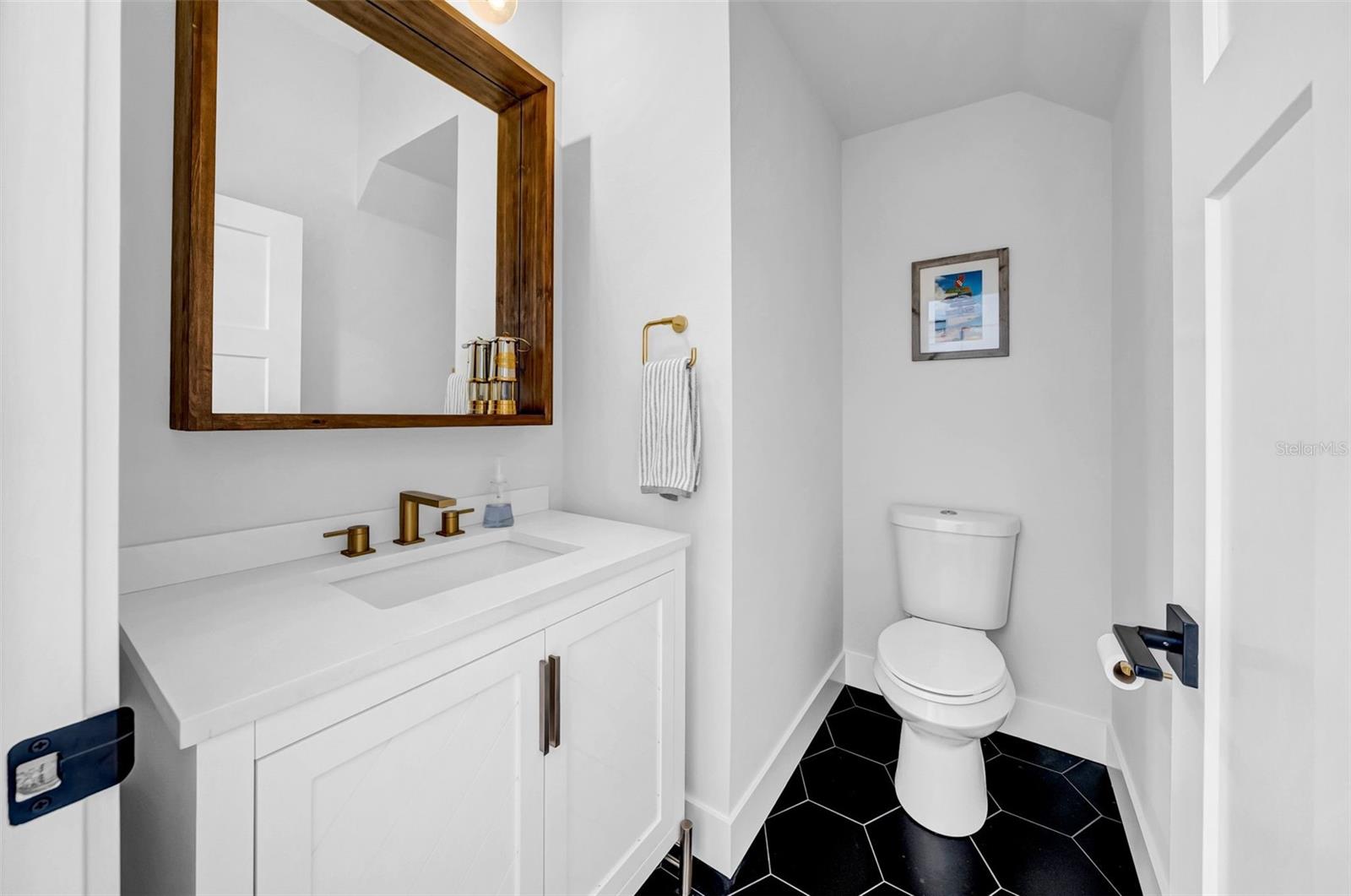 422 Islebay Dr Property Photo 15