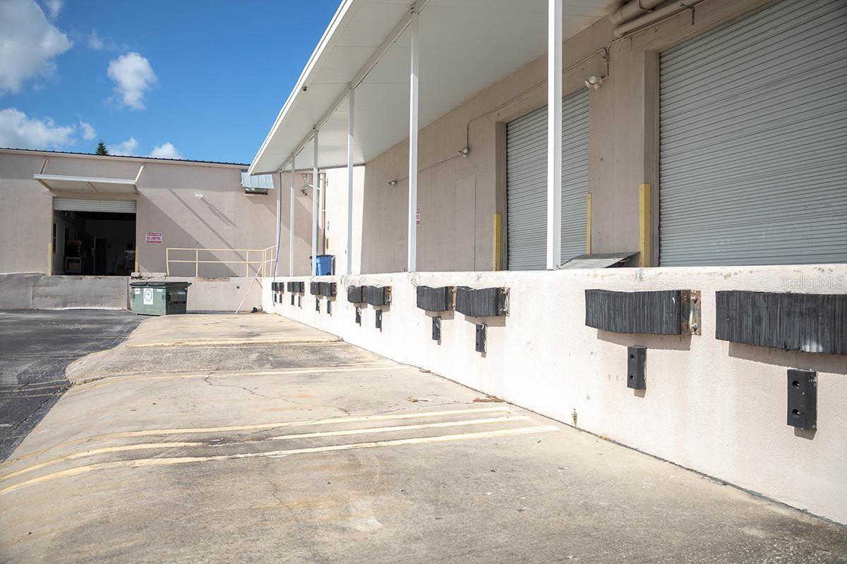 1185 Gooden Xing #building A, 10000 Sq Ft Property Photo 2