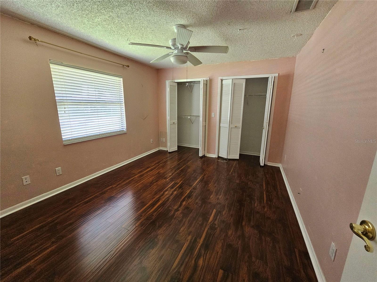 2704 E Montague Ct E Property Photo 19