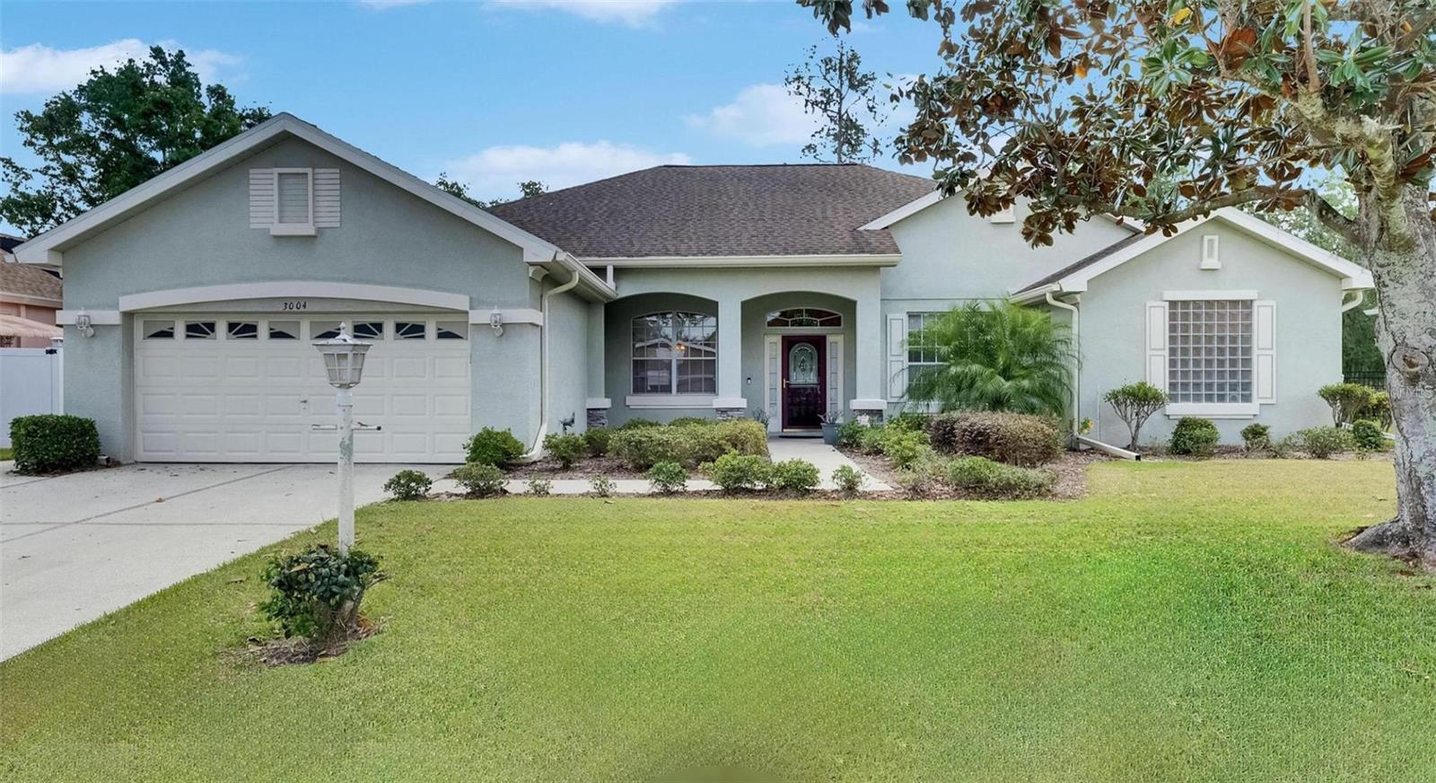 3004 Spring Hammock Dr Property Photo 1
