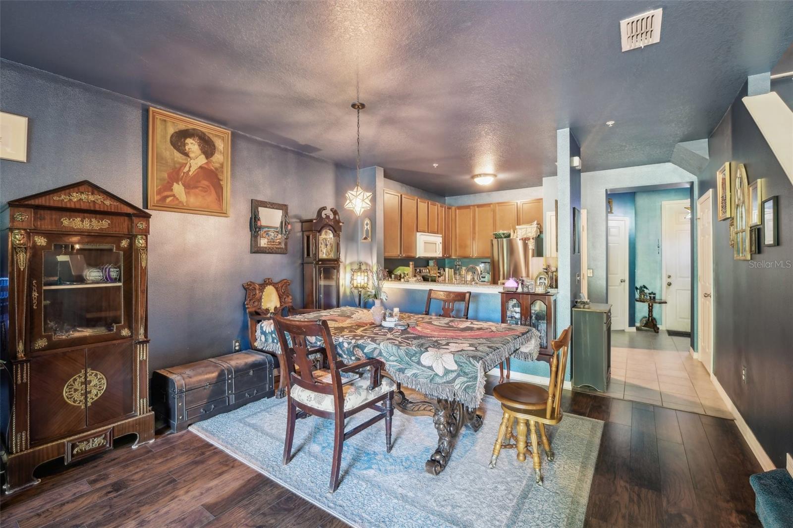 10451 Regent Square Dr #903 Property Photo 12