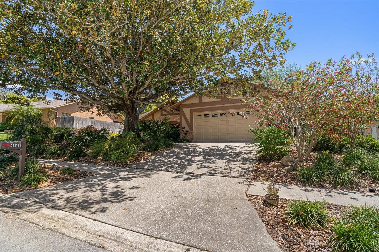 4868 Lake Valencia Blvd E Property Photo 8