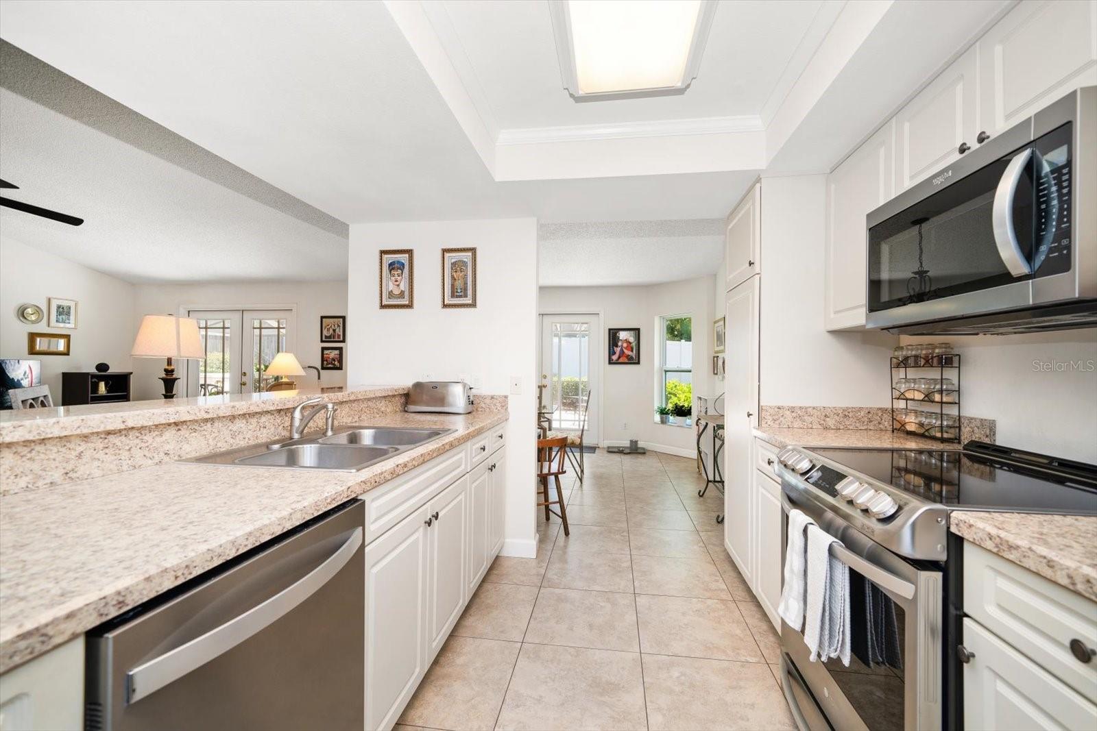 4868 Lake Valencia Blvd E Property Photo 14