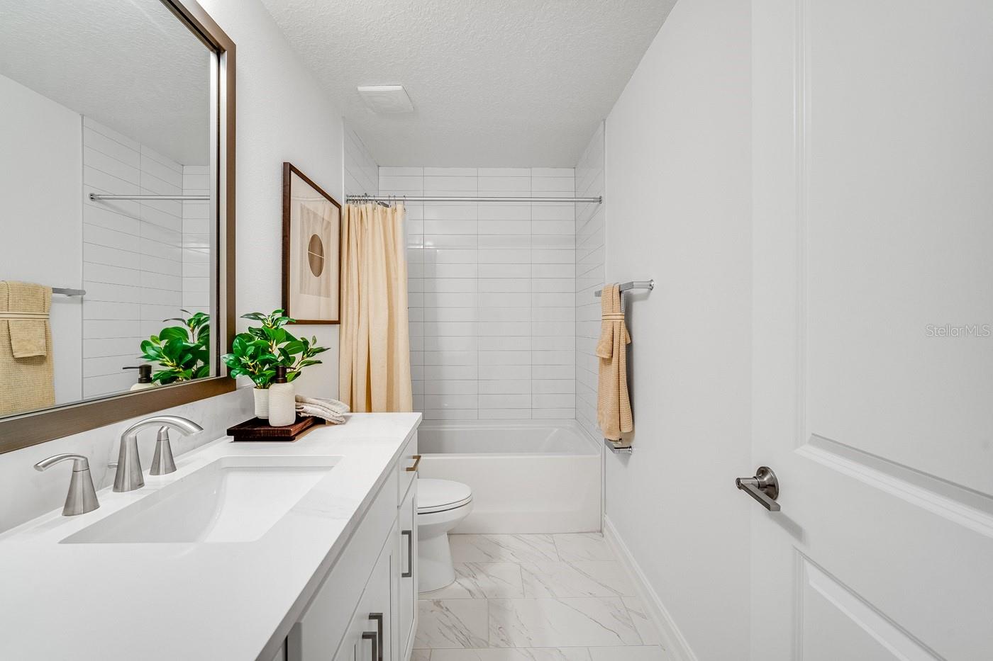4511 S Manhattan Ave #29 Property Photo 4