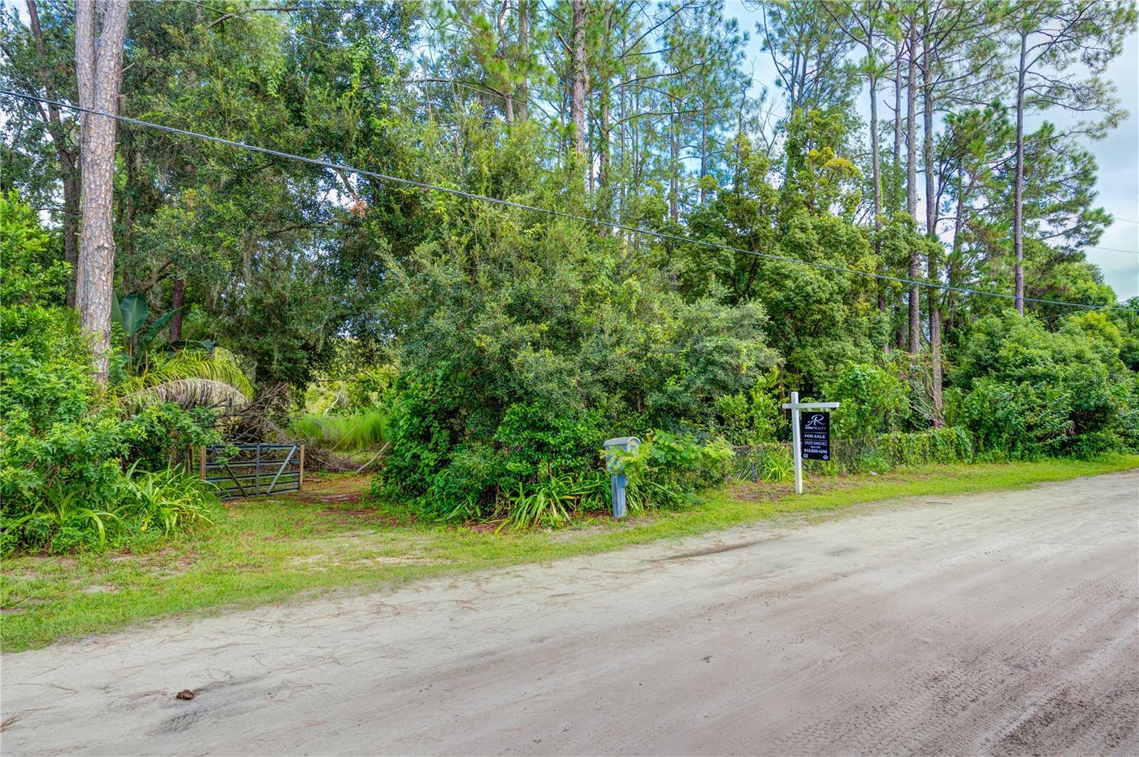 7408 Tom Dr Property Photo 15