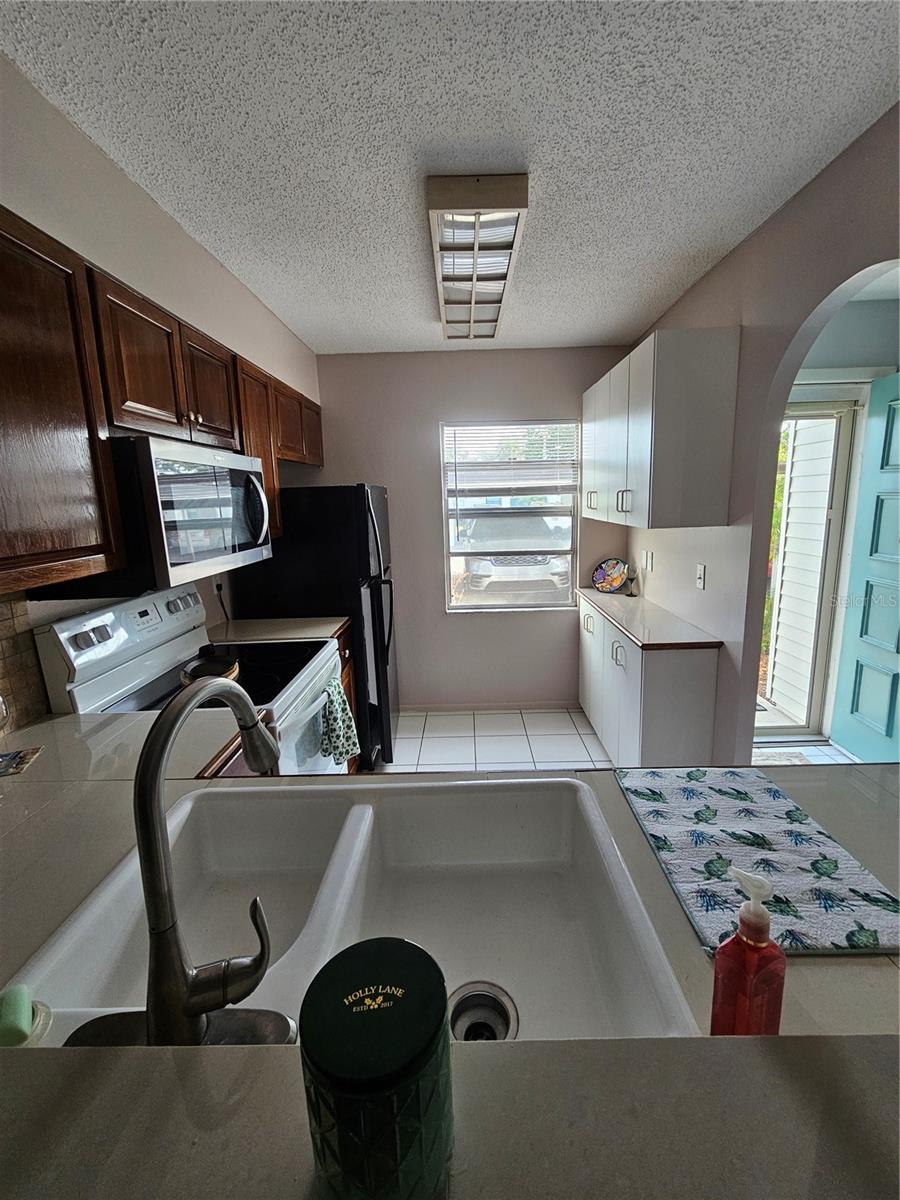 13813 Mission Oaks Blvd Property Photo 6