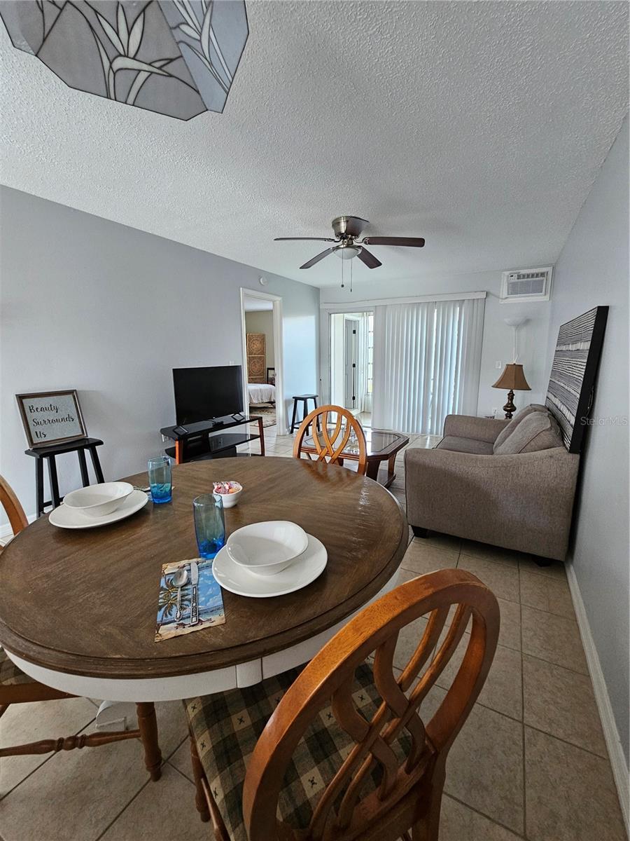 13813 Mission Oaks Blvd Property Photo 9