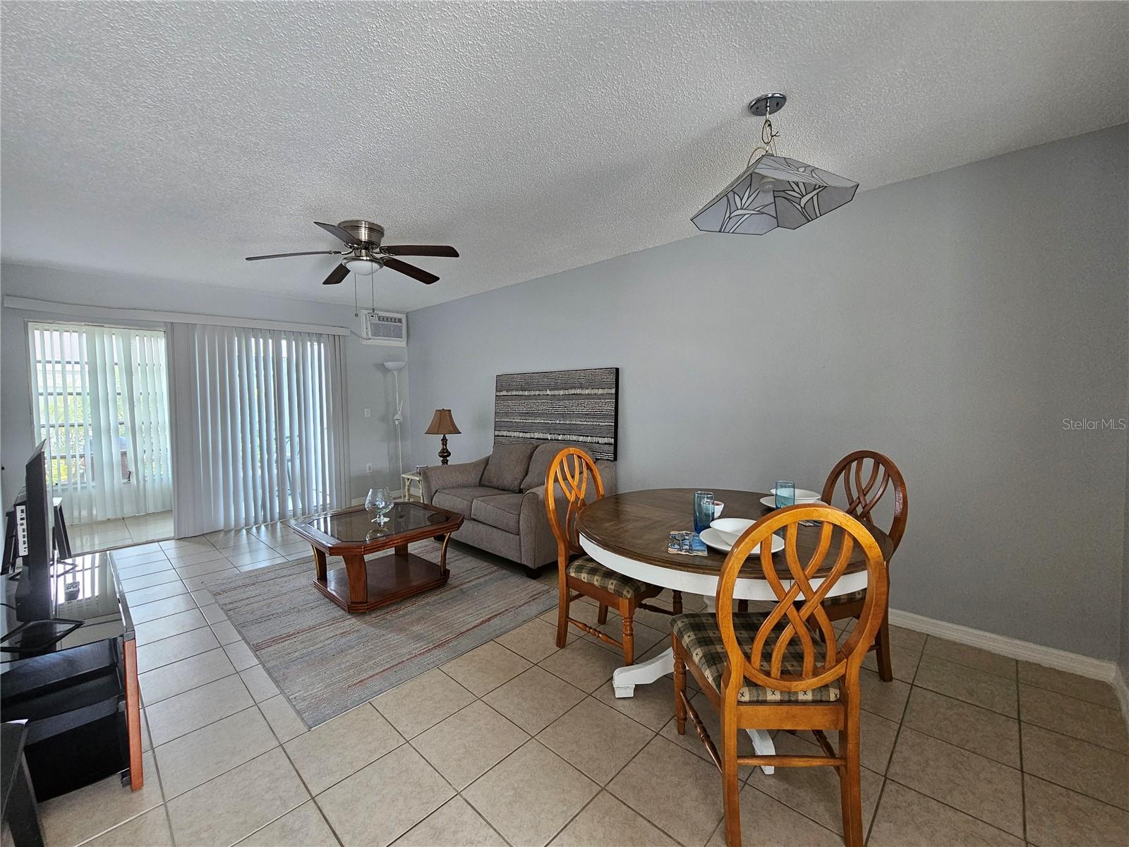 13813 Mission Oaks Blvd Property Photo 12