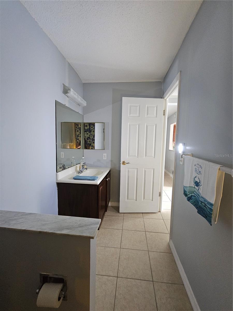 13813 Mission Oaks Blvd Property Photo 19