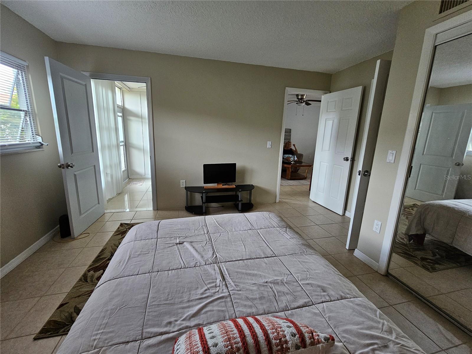 13813 Mission Oaks Blvd Property Photo 24