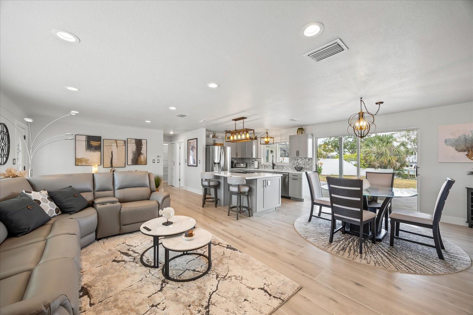 7889 3rd Ave S Property Photo 13