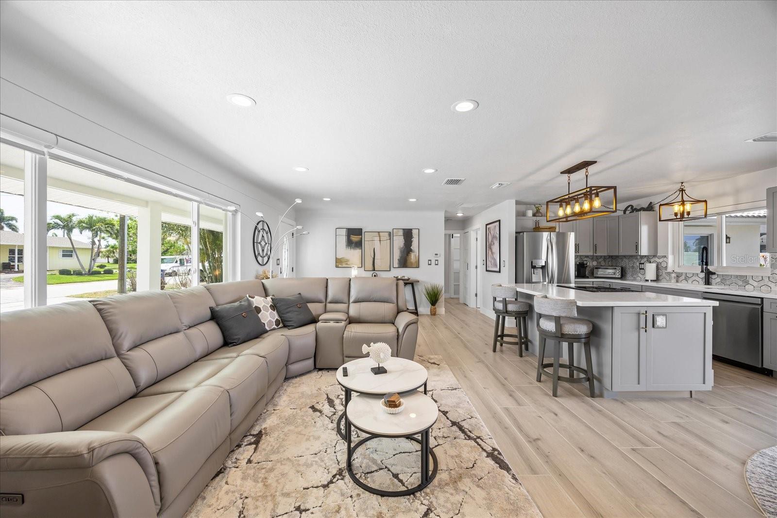 7889 3rd Ave S Property Photo 14