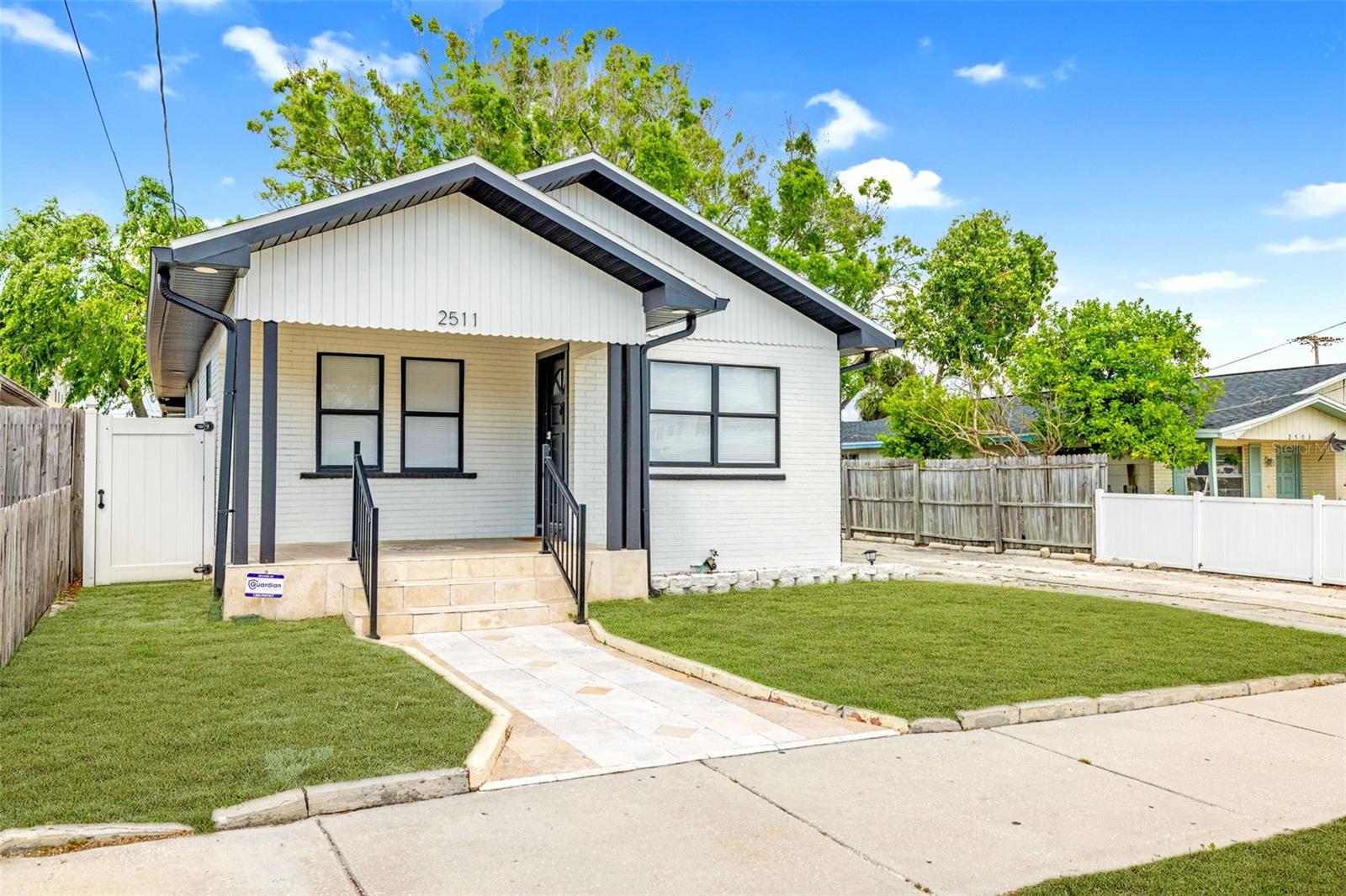 2511 W Braddock St Property Photo