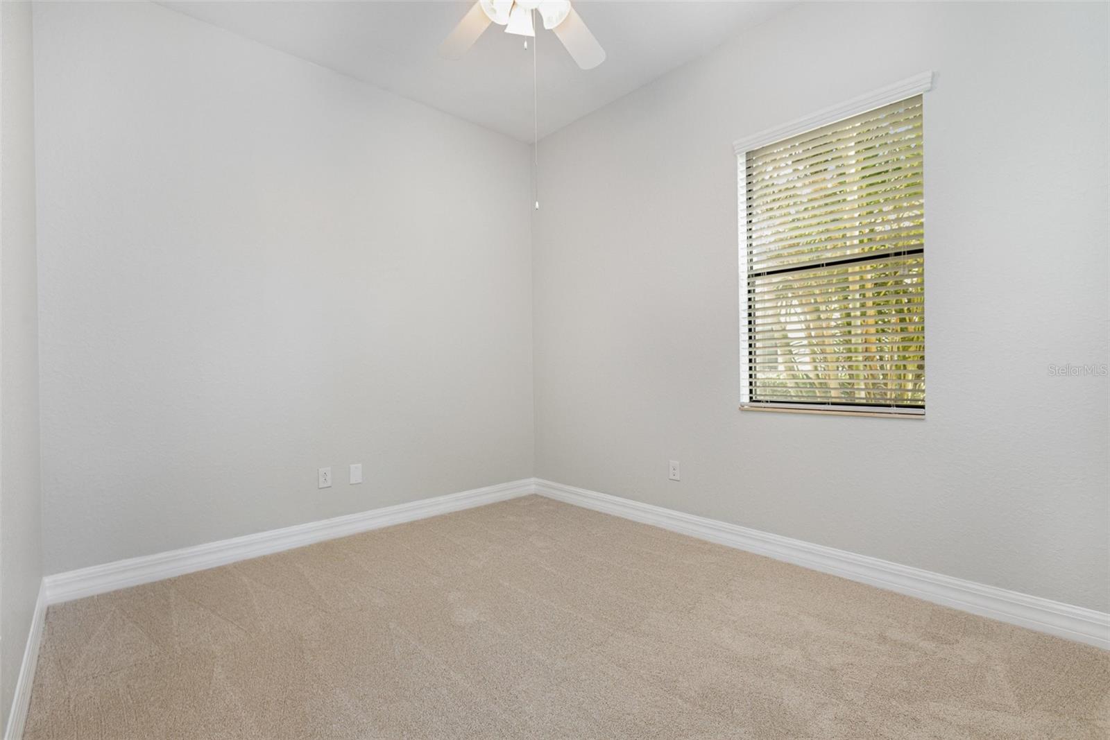 5656 Cloverleaf Run Property Photo 13