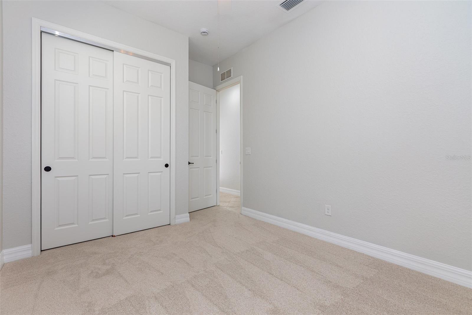 5656 Cloverleaf Run Property Photo 14