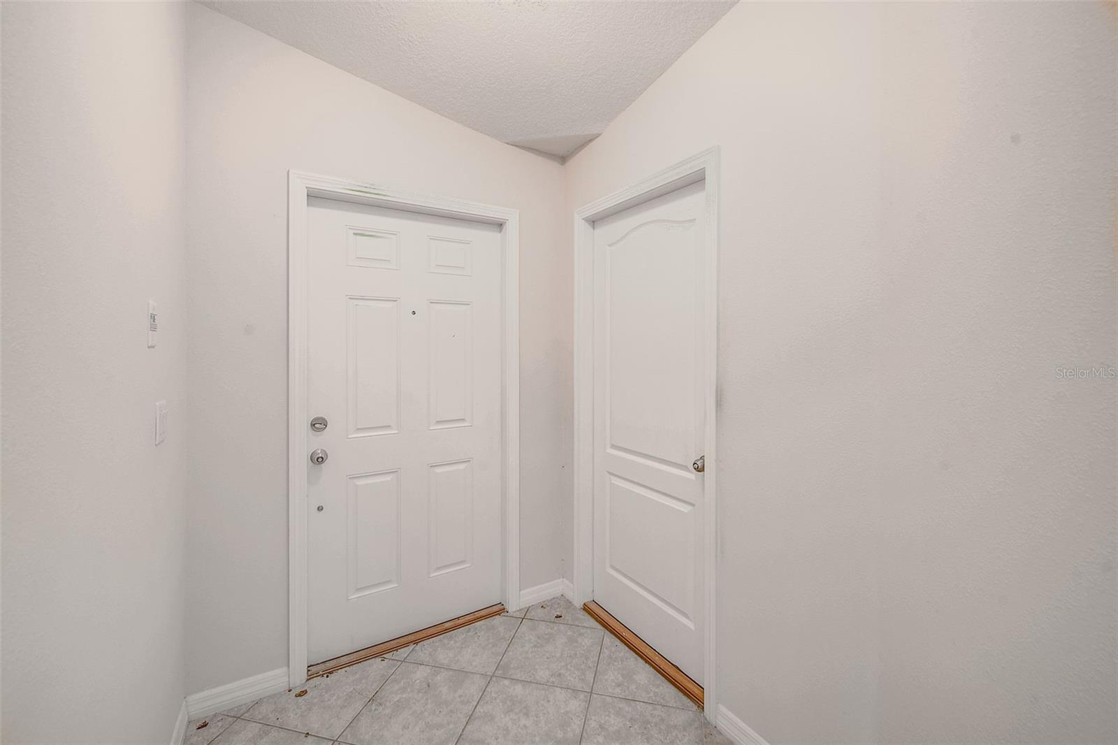 15410 Quail Woods Pl Property Photo 6