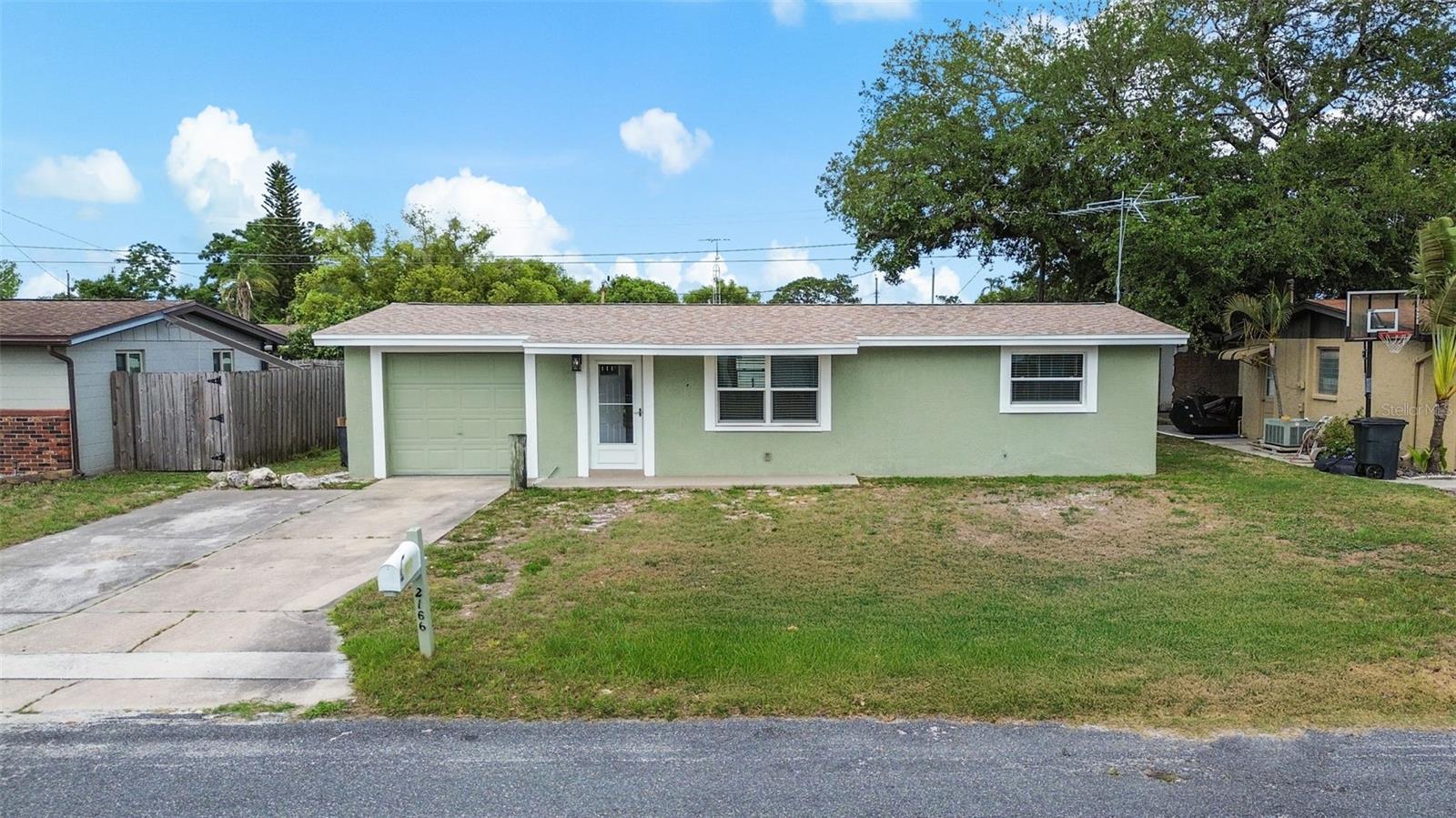 2166 Dixie Garden Loop Property Photo