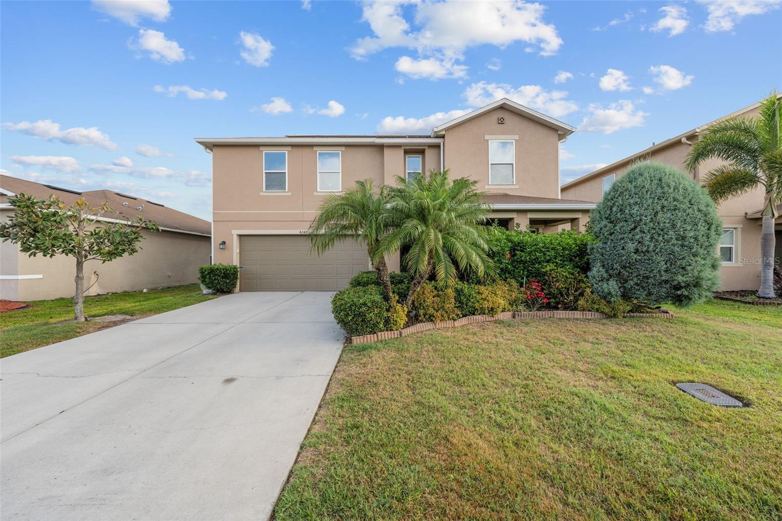 4248 Moon Shadow Loop Property Photo
