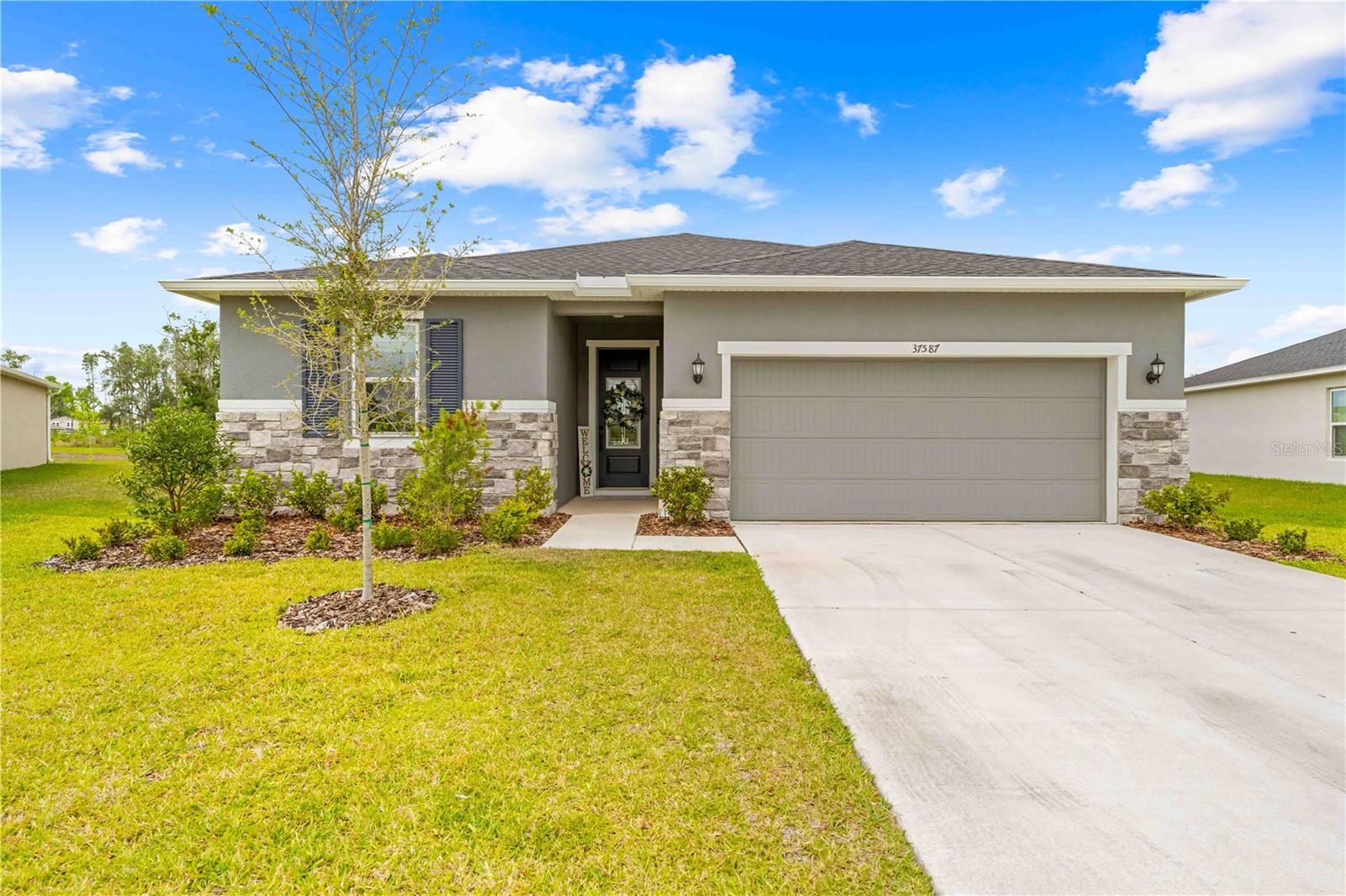 37587 Mackenzie Dr Property Photo